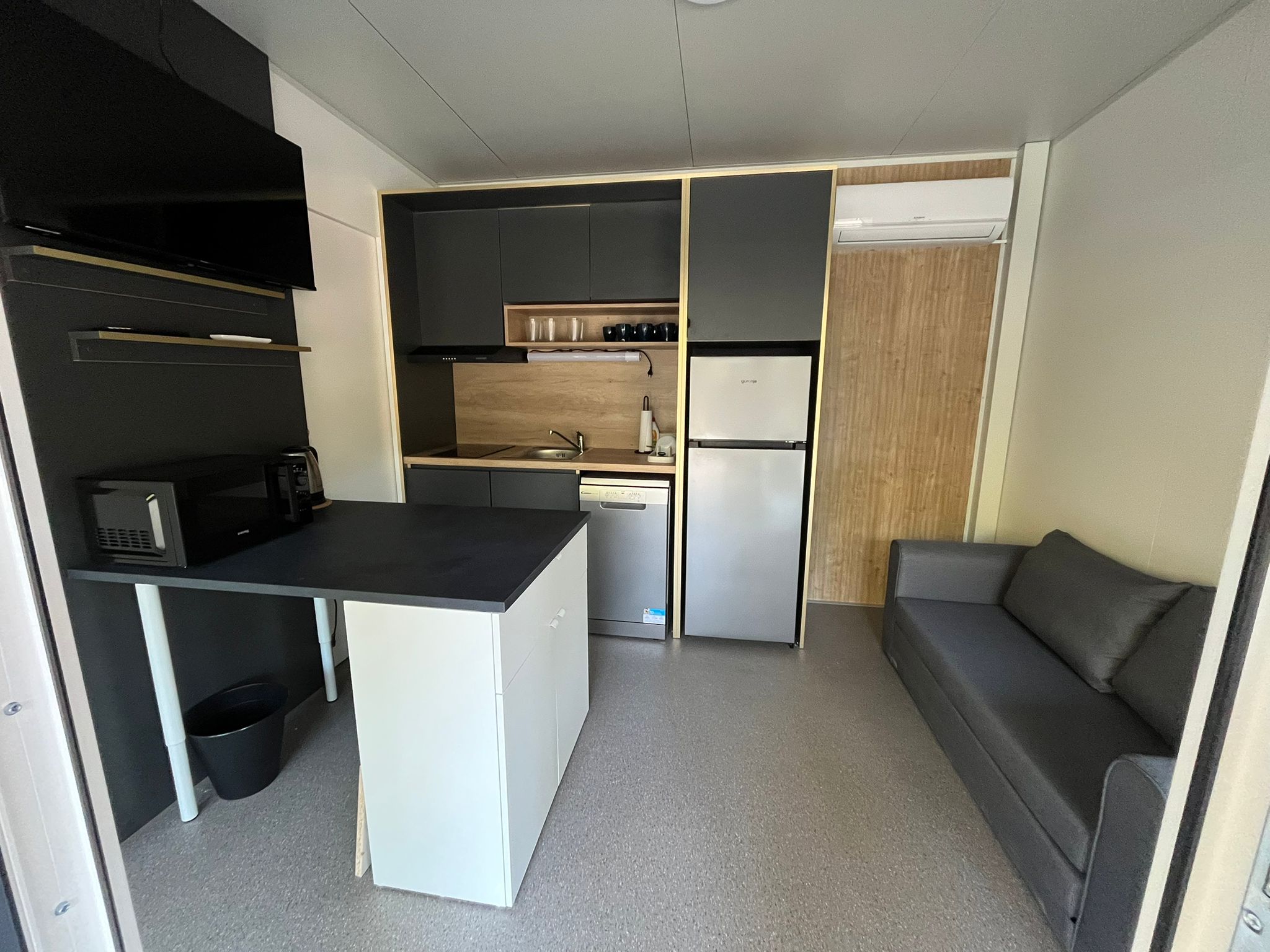House 8